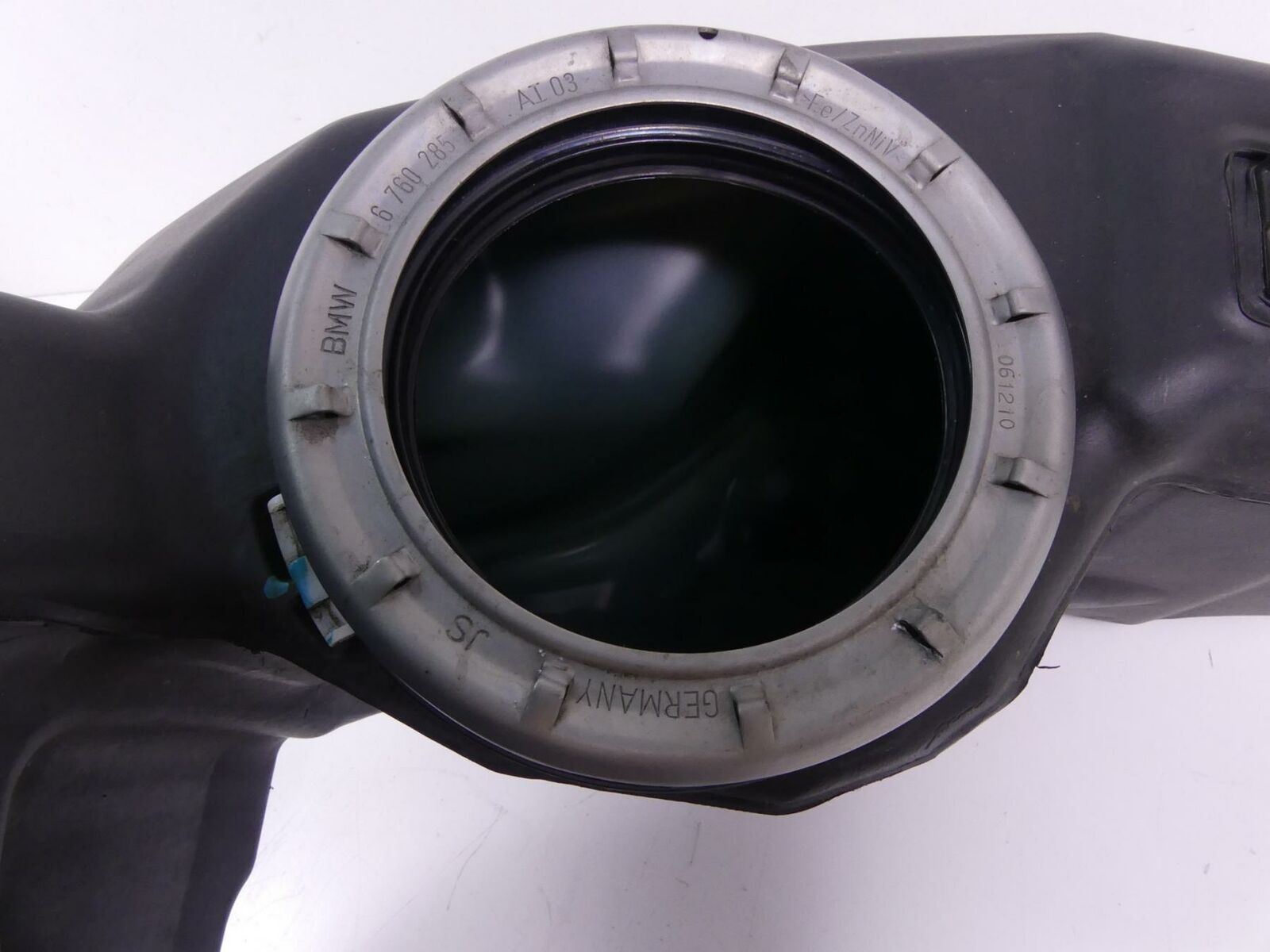 2011 BMW R1200GS R 1200 GS K25 Fuel Gas Petrol Tank Reservoir 16117702709 {{ shop.shopifyCountryName }} - Mototech271
