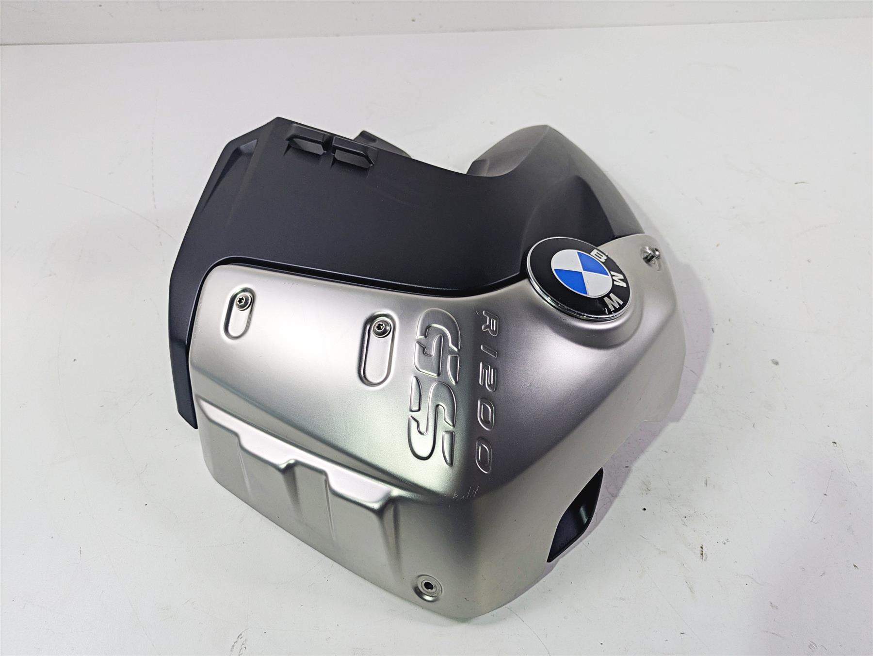 2010 BMW R1200GS K25 Tank Right Side Cover & Emblem 46637700876 46637700874 {{ shop.shopifyCountryName }} - Mototech271