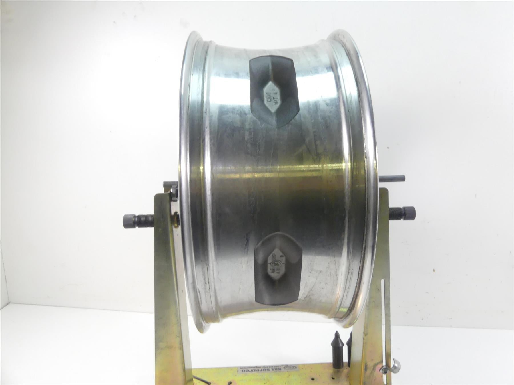 2011 Harley VRSCF Muscle Rod Straight 18x8 Rear Wheel Rim 40900169 {{ shop.shopifyCountryName }} - Mototech271