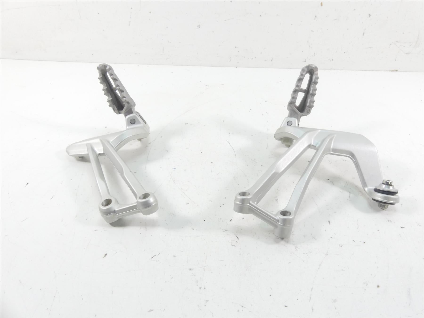 2020 Ducati Multistrada 1260 Enduro Rear Passenger Footpeg Rest Set 82412631AA {{ shop.shopifyCountryName }} - Mototech271