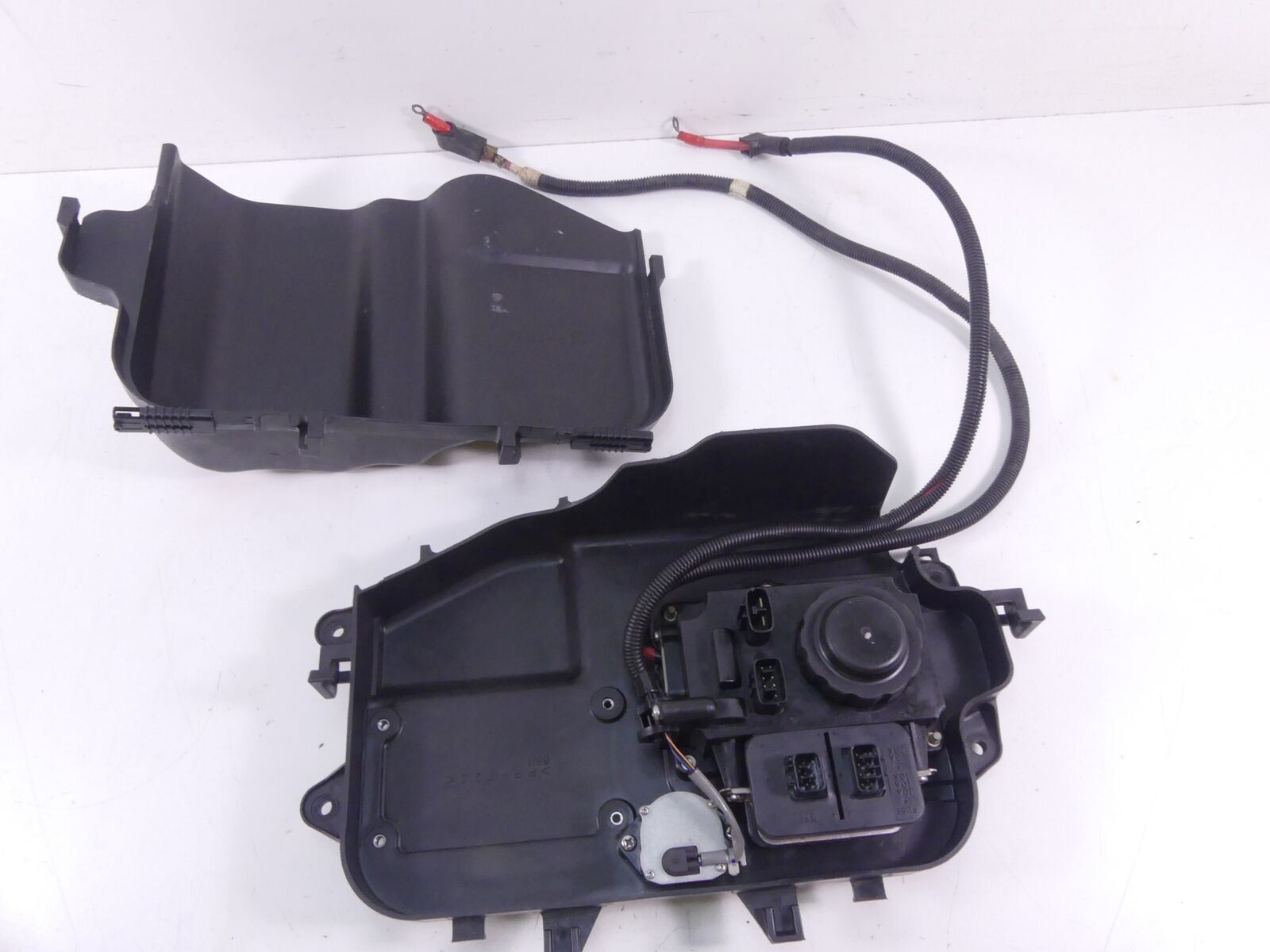 2014 Yamaha Waverunner VXR VX1800 Electrical Fuse Box Panel Unit 6BH-82170-00-00 {{ shop.shopifyCountryName }} - Mototech271