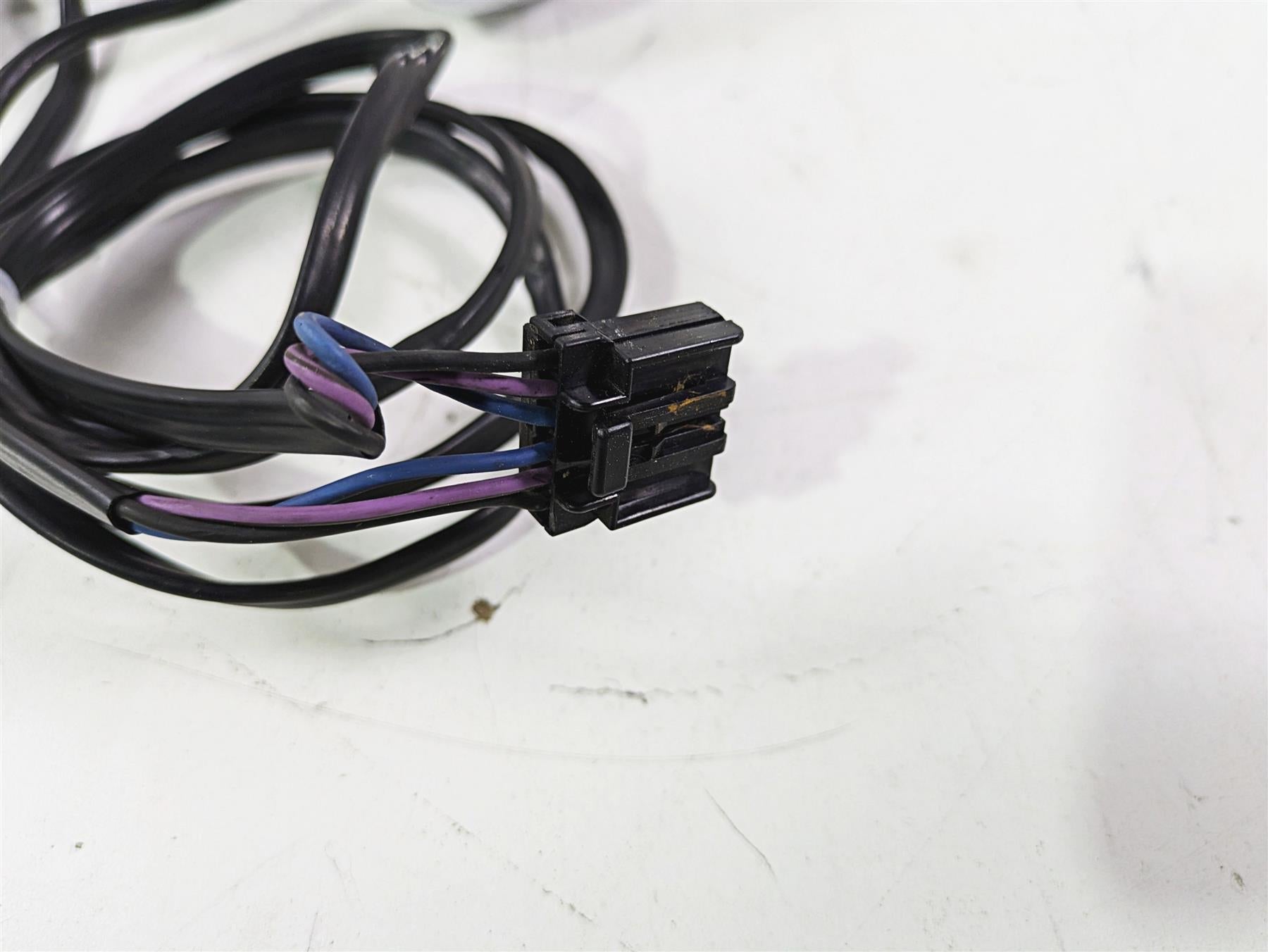 2002 Harley Dyna FXDL Low Rider Front Blinker Turn Signal Set 68972-00 {{ shop.shopifyCountryName }} - Mototech271