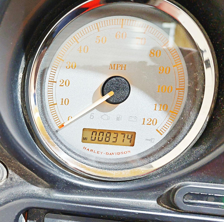 2013 Harley Touring FLHX Street Glide Speedometer Gauge Instrument - 8k 67261-08 {{ shop.shopifyCountryName }} - Mototech271