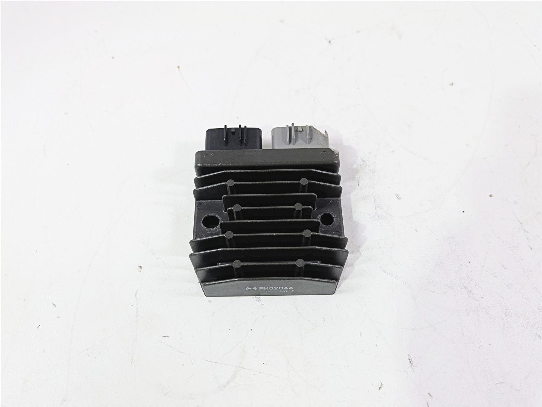2025 Honda CBR600RR Rectifier Voltage Regulator - Read FH020AA 31600-MGZ-J01 {{ shop.shopifyCountryName }} - Mototech271