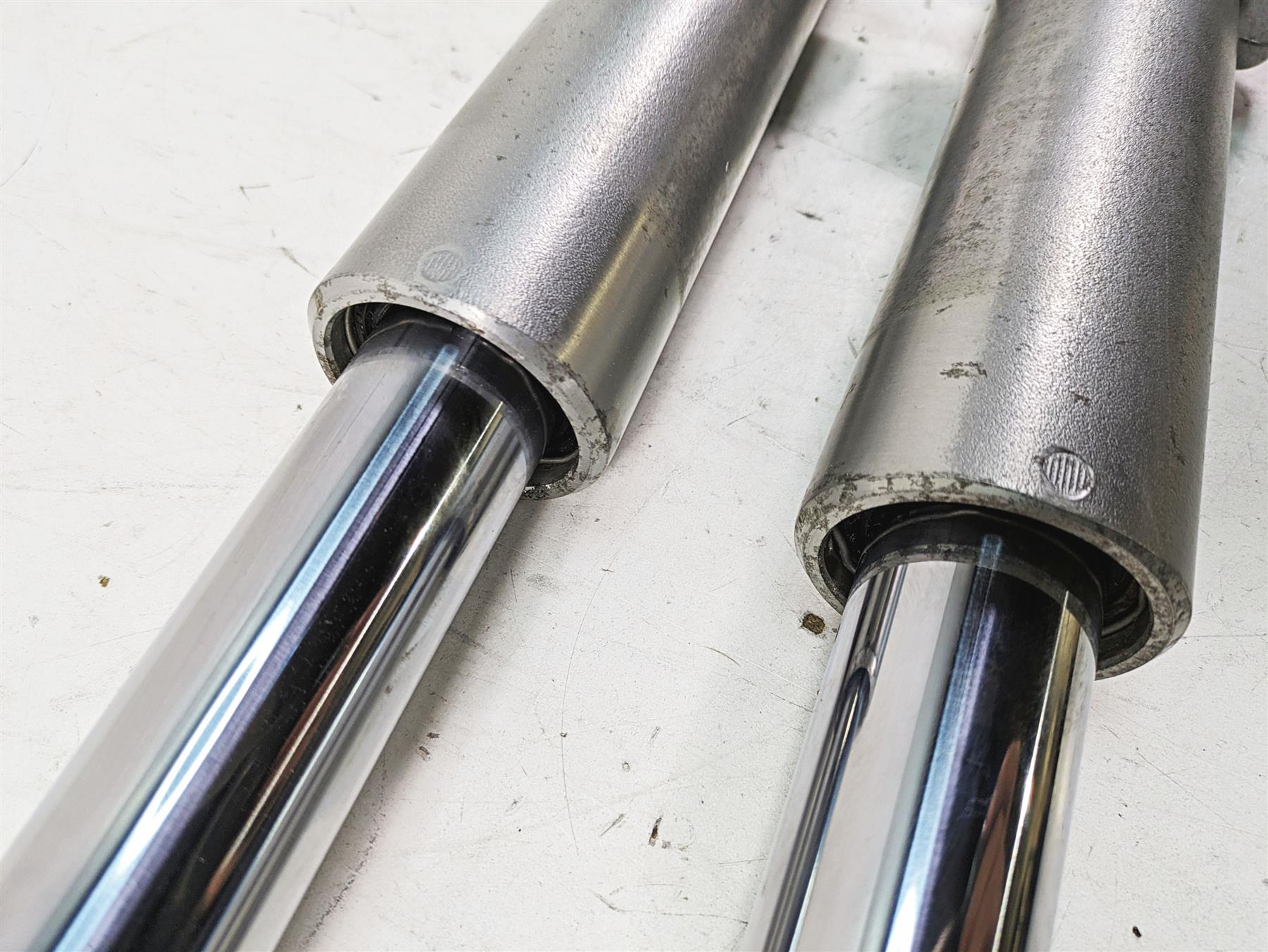 2009 Harley Touring FLHTCU Electra Glide Front Fork Leg Set 41mm - Read 46495-09 {{ shop.shopifyCountryName }} - Mototech271