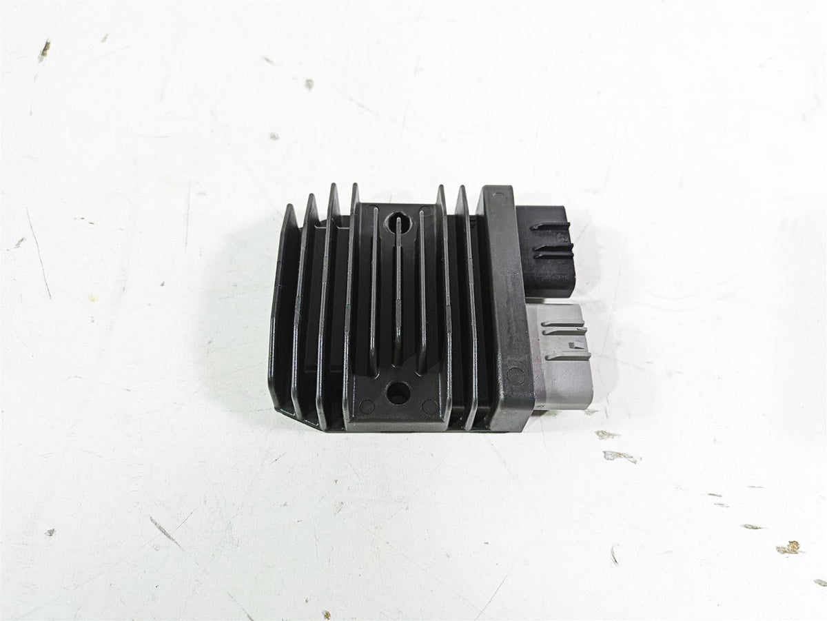 2021 Yamaha Tenere 700 XTZ7 Rectifier Voltage Regulator 1D7-81960-10-00 FH027AA {{ shop.shopifyCountryName }} - Mototech271