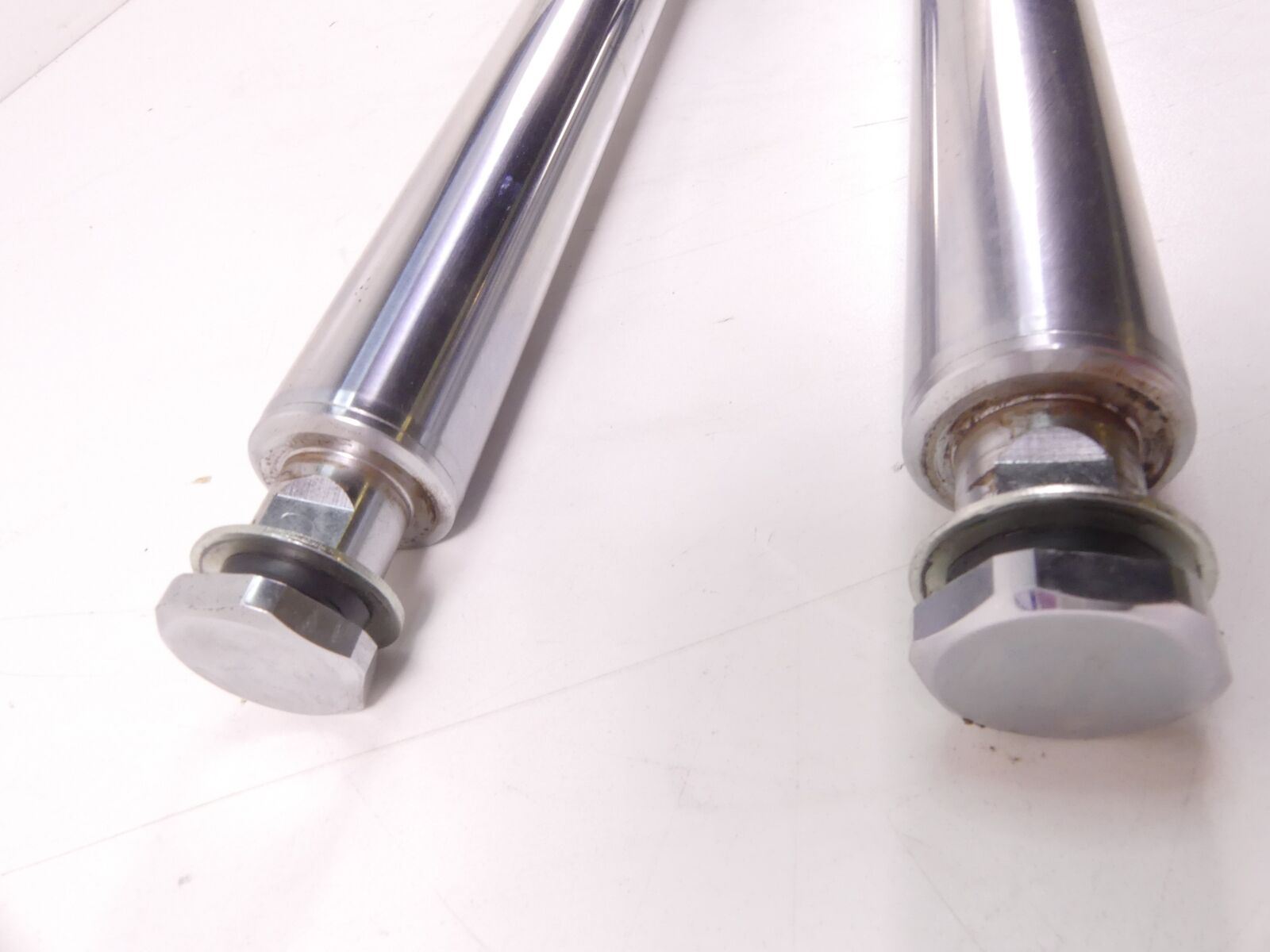 2006 Harley FLSTCI Softail Heritage Straight Front Fork Leg Set - 41mm 45915-00 {{ shop.shopifyCountryName }} - Mototech271