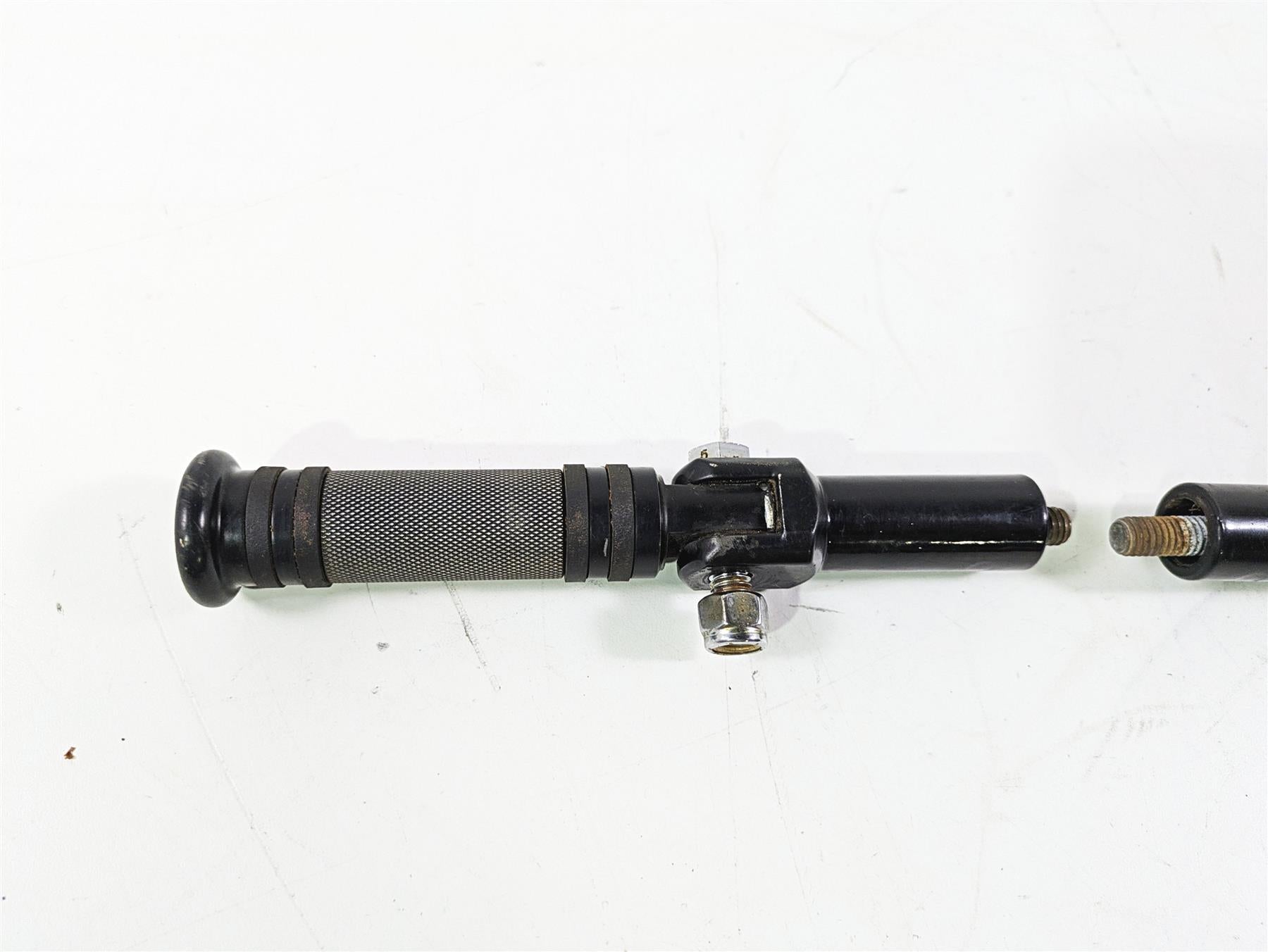 2008 Harley FLSTSB Cross Bones Diamond Black Passenger Footpeg Set 50911-08A {{ shop.shopifyCountryName }} - Mototech271
