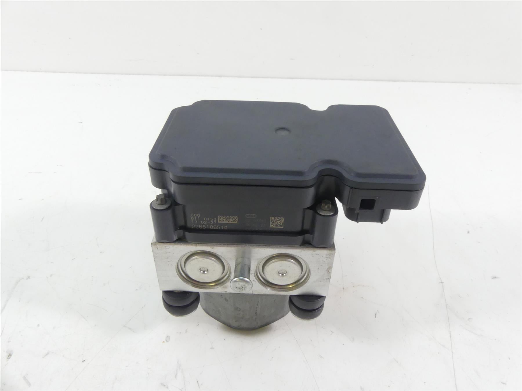 2014 Harley Touring FLHX Street Glide Bosch Abs Brake Pump Module 41100013A