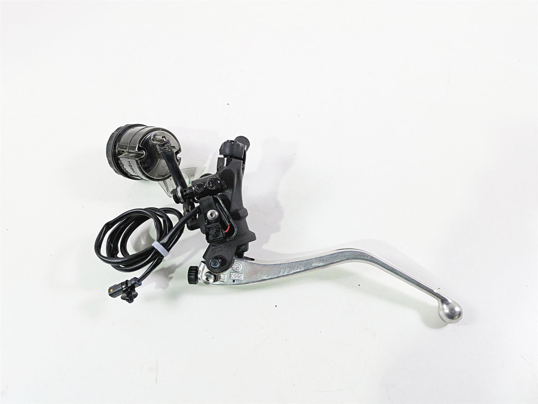 2024 Triumph Tiger 900 GT Front Radial Brake Master Cylinder T2022194 {{ shop.shopifyCountryName }} - Mototech271
