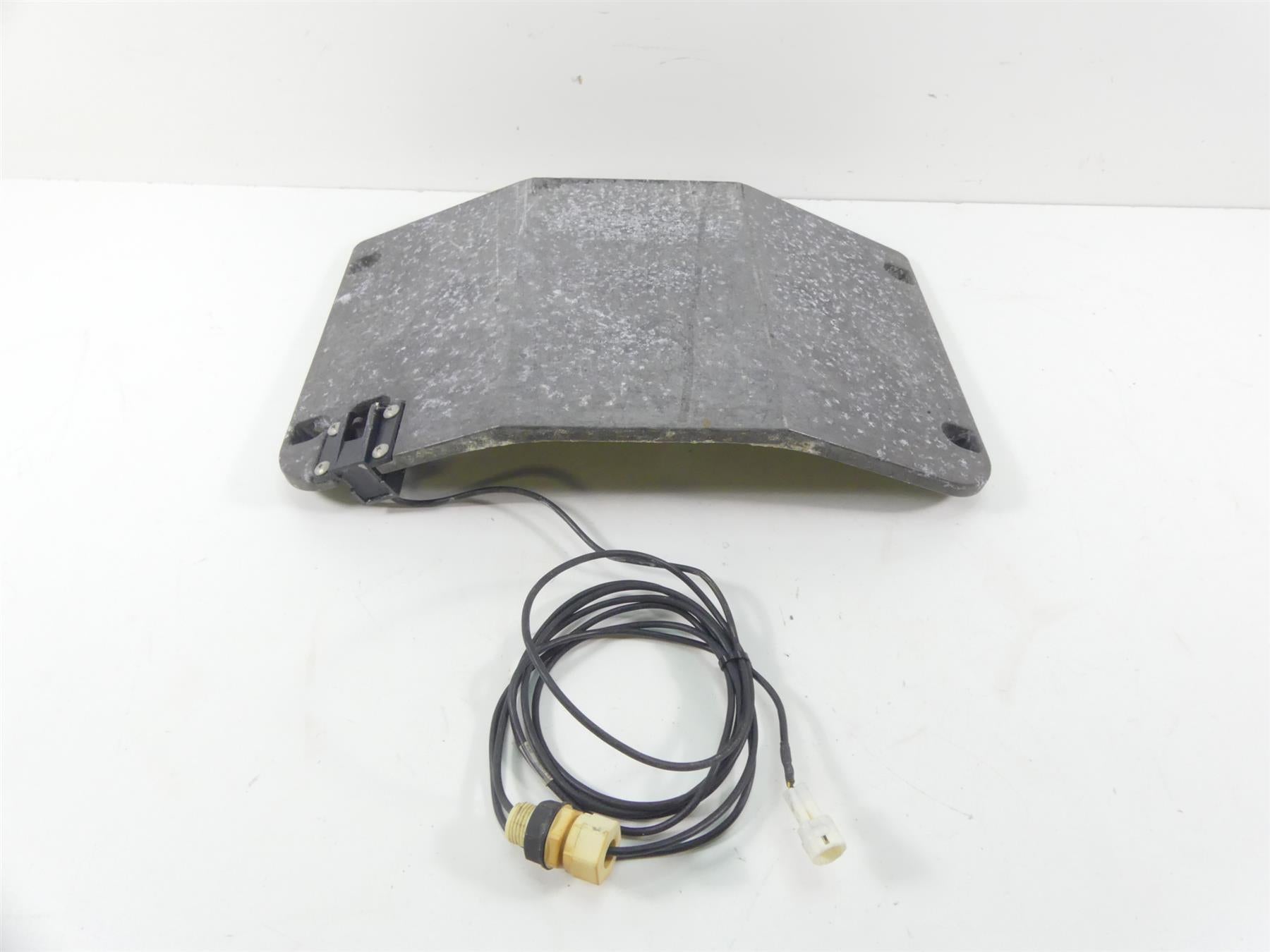 2015 Yamaha Waverunner Cruiser VX1100 Skid Plate + Speed Sensor Set F2X-U273B-00 {{ shop.shopifyCountryName }} - Mototech271