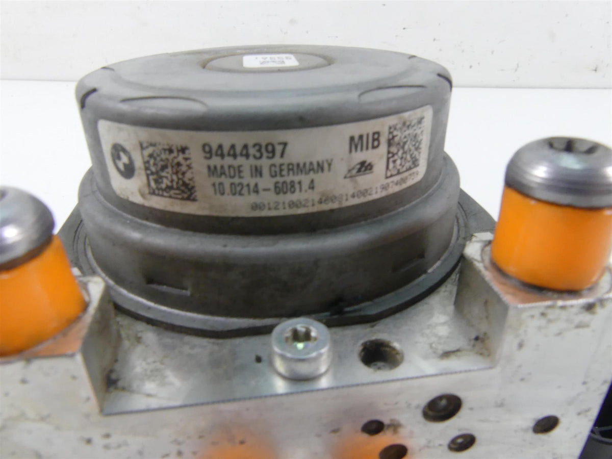 2019 BMW R1250GS K50 Abs Brake Pump Pressure Unit Module 34519898518 34519444398 {{ shop.shopifyCountryName }} - Mototech271