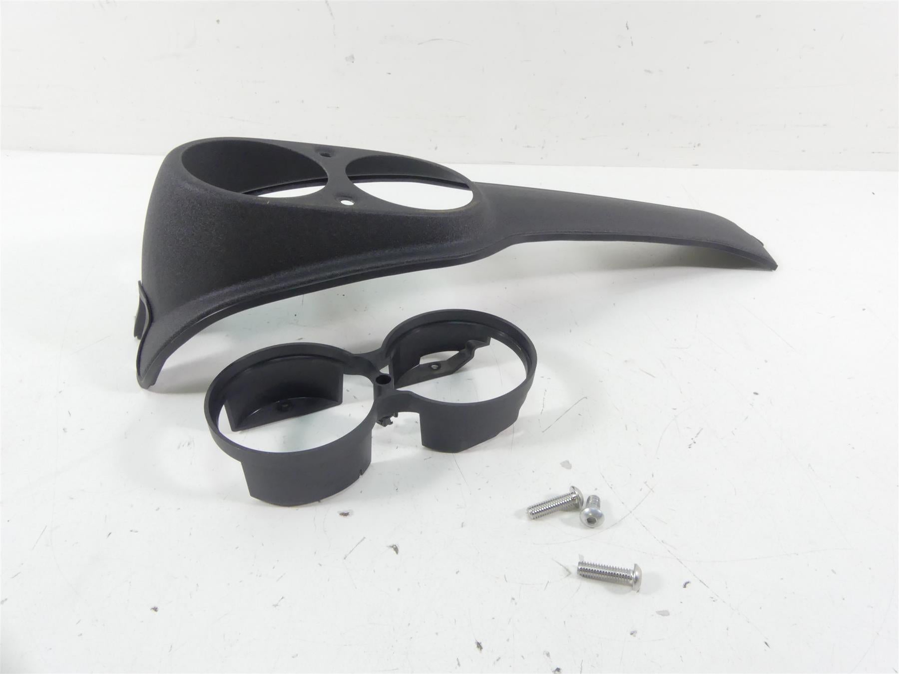 2014 Harley FXDL Dyna Low Rider Tank Dash Tacho Speedo Console Cover 70900387