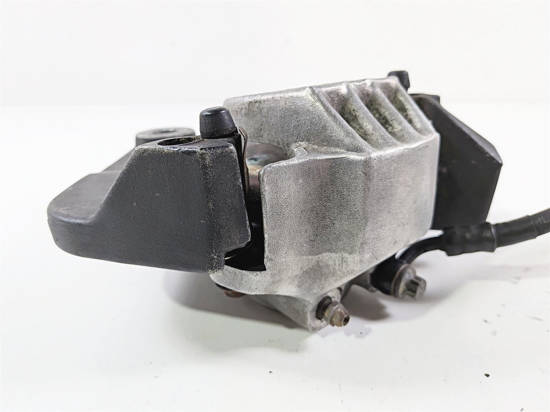 1990 Harley Touring FLHTC Electra Glide Rear Brake Caliper & Bracket 44050-87 {{ shop.shopifyCountryName }} - Mototech271