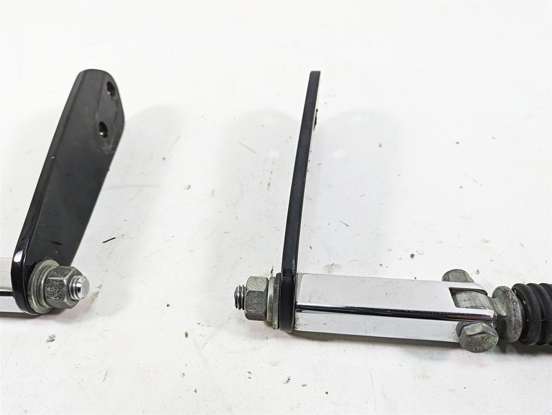 2005 Harley Dyna FXDL Low Rider Highway Foot Peg Set - Read 49354-01 {{ shop.shopifyCountryName }} - Mototech271