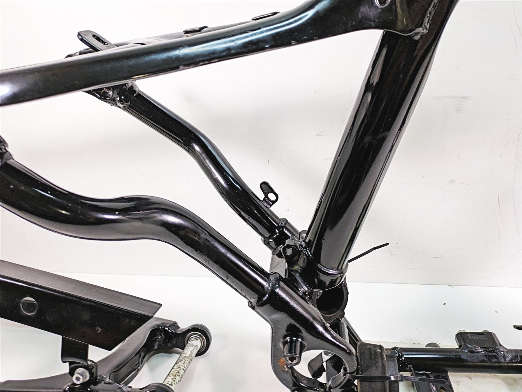 2017 Harley XL883 N Sportster Iron Straight Frame Chassis & Swingarm With Clean Ohio Title 47000031 {{ shop.shopifyCountryName }} - Mototech271