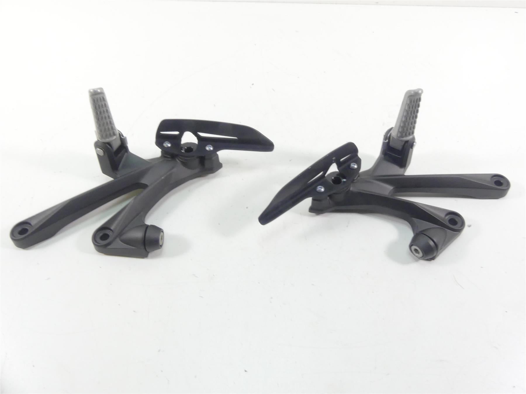 2021 Kawasaki ZX1400 ZX14R Ninja Rear Passenger Footpeg Set