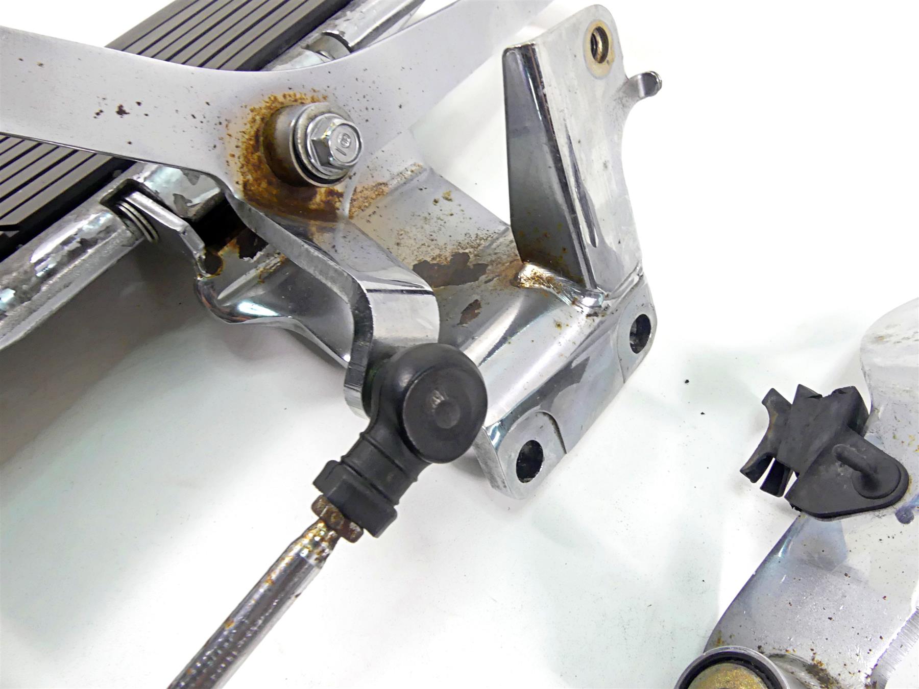 2002 Honda VTX1800 R Front L+R Floor Board Shifter Brake Pedal 50612-MCV-010 {{ shop.shopifyCountryName }} - Mototech271