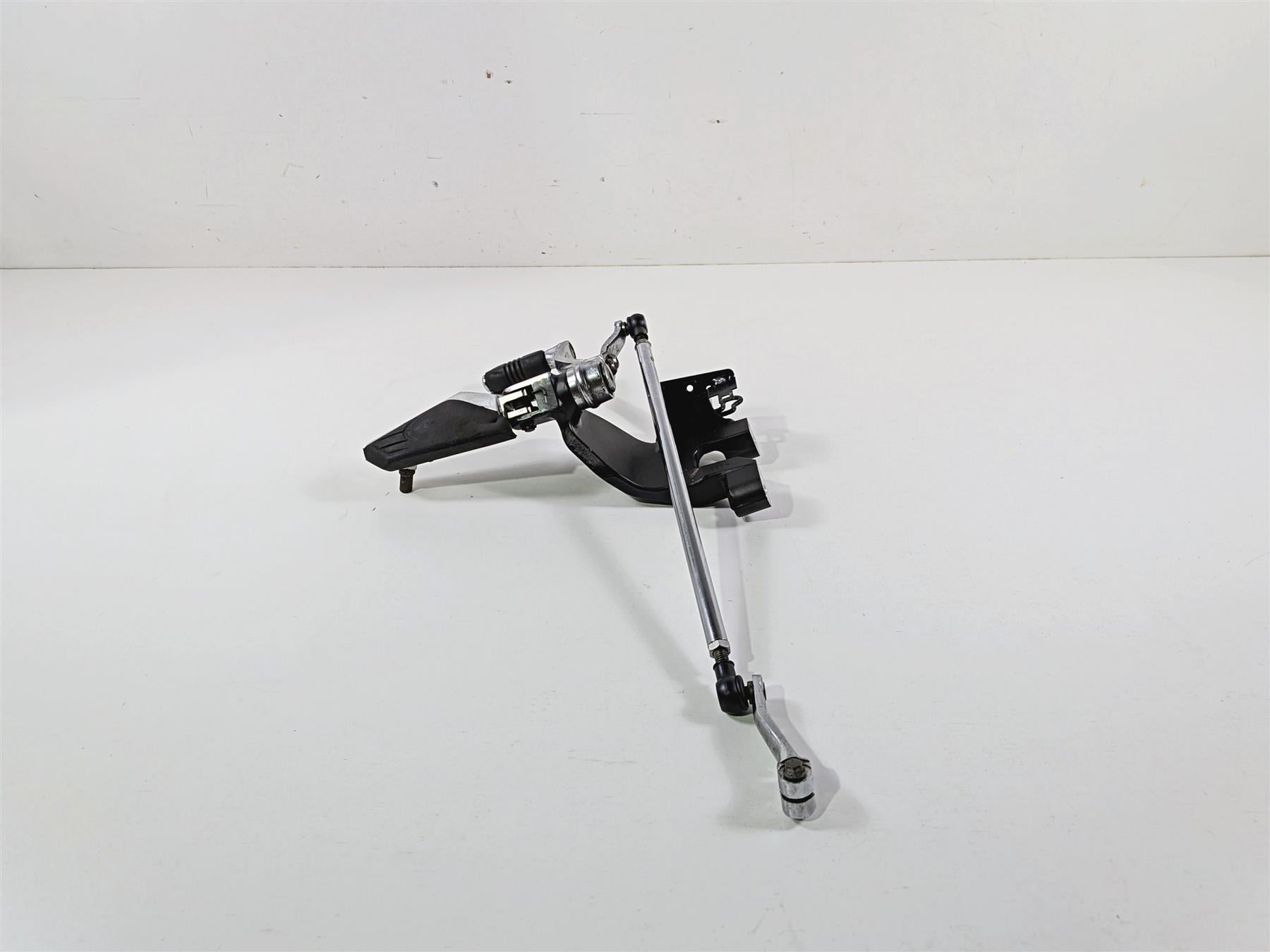 2012 Yamaha XV1900 Raider S Left Foot Peg & Shifter 5C7-27410-00-00 5C7-27410-02 {{ shop.shopifyCountryName }} - Mototech271