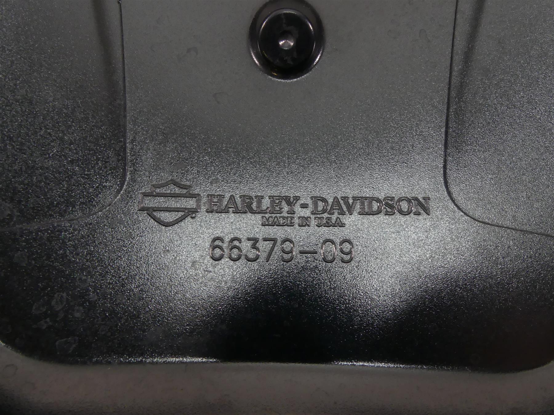 2013 Harley VRSCF Muscle V-Rod Upper Fuel Tank Airbox Cover Fairing 66379-09 {{ shop.shopifyCountryName }} - Mototech271