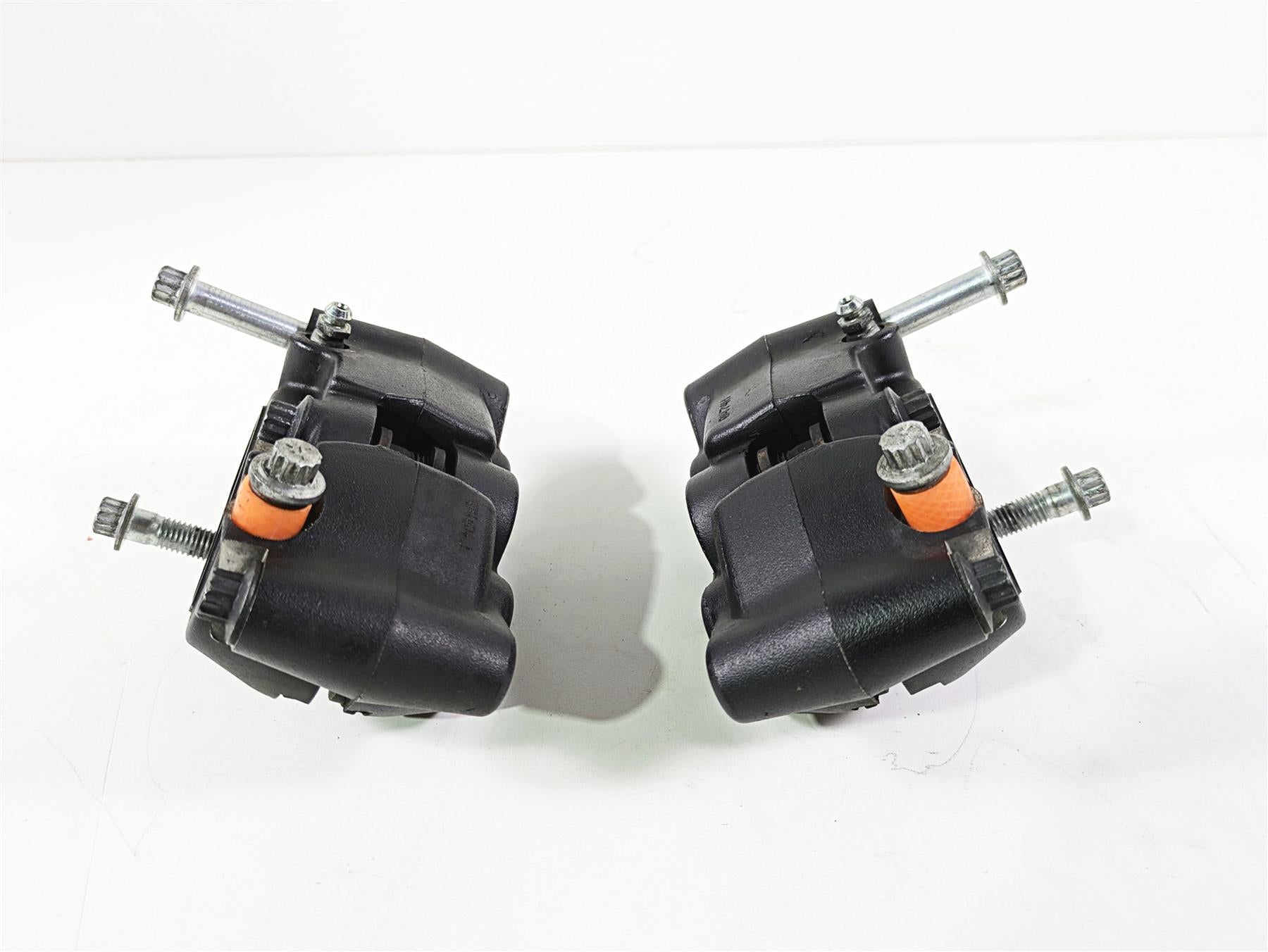 2014 Harley FXDL Dyna Low Rider Front Brake Caliper Set 41300001 41300002 {{ shop.shopifyCountryName }} - Mototech271