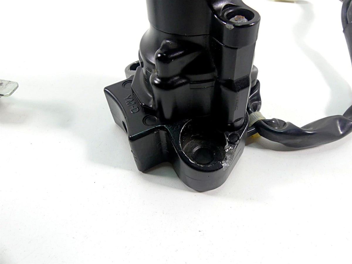 2012 Yamaha VMX17 VMAX 1700 Ignition Switch Key Lock Set 2S3-82501-00-00 {{ shop.shopifyCountryName }} - Mototech271