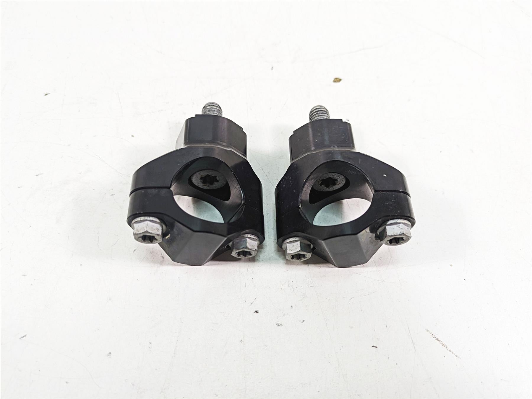 2020 KTM 1290 Super Adventure R Handlebar Riser Holder Set 00050000927 {{ shop.shopifyCountryName }} - Mototech271