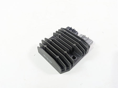 2009 Yamaha FZ1 FZS10 Fazer Rectifier Voltage Regulator FH012AA 1D7-81960-01-00 {{ shop.shopifyCountryName }} - Mototech271
