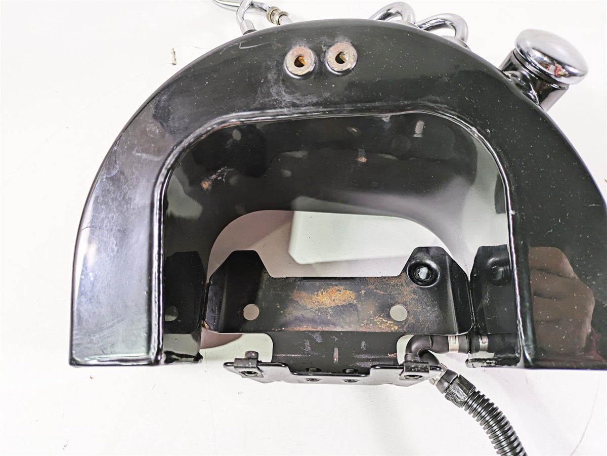 2008 Harley FLSTSB Cross Bones Oil Tank Reservoir & Lines - No Leaks 62492-00B {{ shop.shopifyCountryName }} - Mototech271