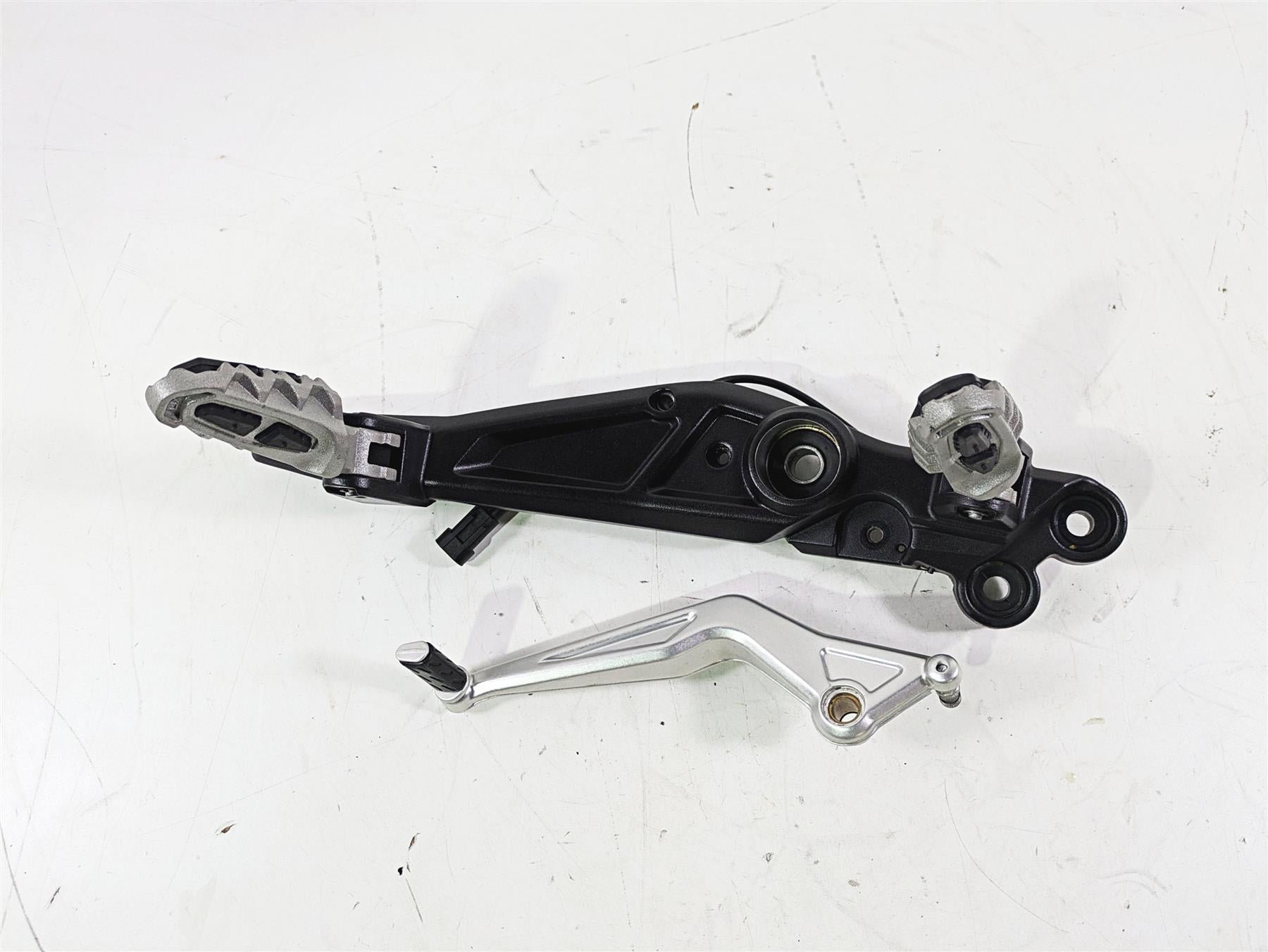 2018 Ducati Hypermotard 939 SP Right Foot Peg Bracket & Brake Pedal 82412101CA {{ shop.shopifyCountryName }} - Mototech271