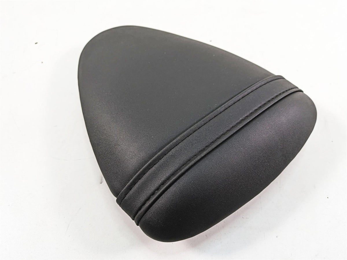 2008 Buell 1125 R Rear Passenger Pillion Seat Saddle M0091.02A8 {{ shop.shopifyCountryName }} - Mototech271