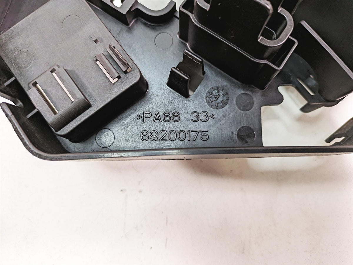 2018 Harley Touring FLHXSE CVO Street Glide Battery Tray & Holder Set 66000010A {{ shop.shopifyCountryName }} - Mototech271