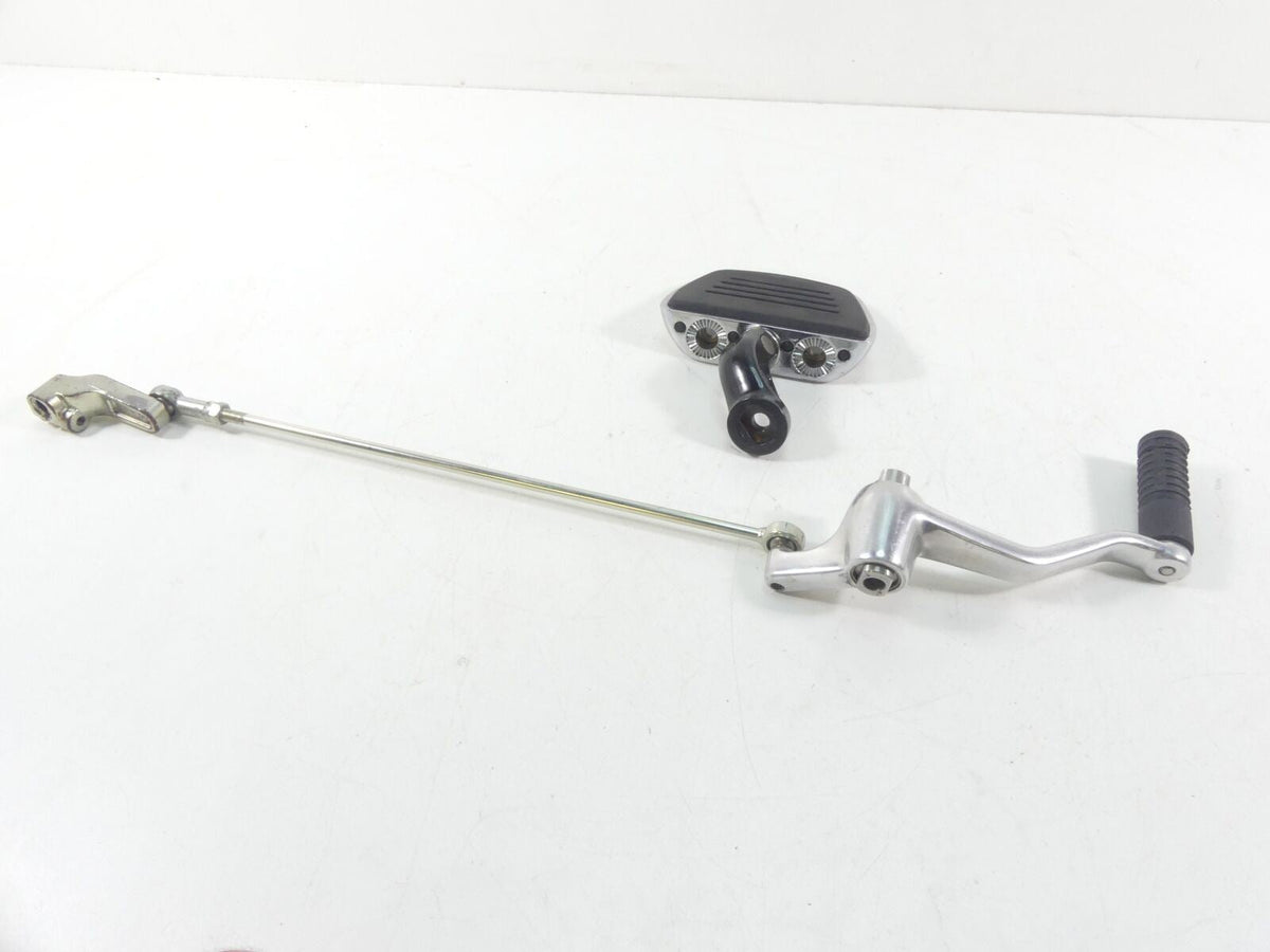 2015 Harley VRSCF Muscle V-Rod Left Front Footboard Peg & Shifter - Read 33135-0 {{ shop.shopifyCountryName }} - Mototech271