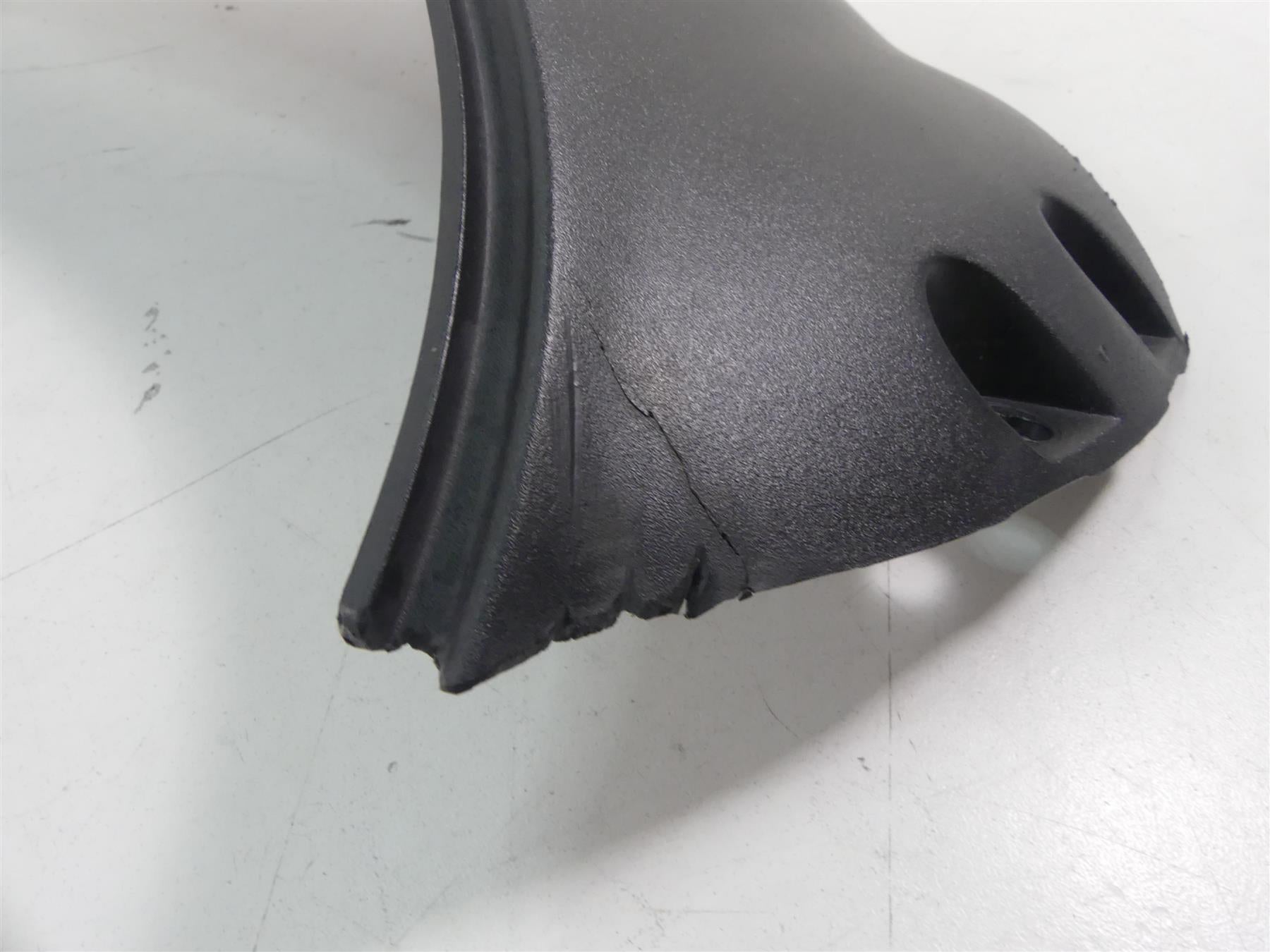 2011 Victory Vision Tour Front Lower Bug Belly Pan Fairing Cover - Read 5436394 {{ shop.shopifyCountryName }} - Mototech271