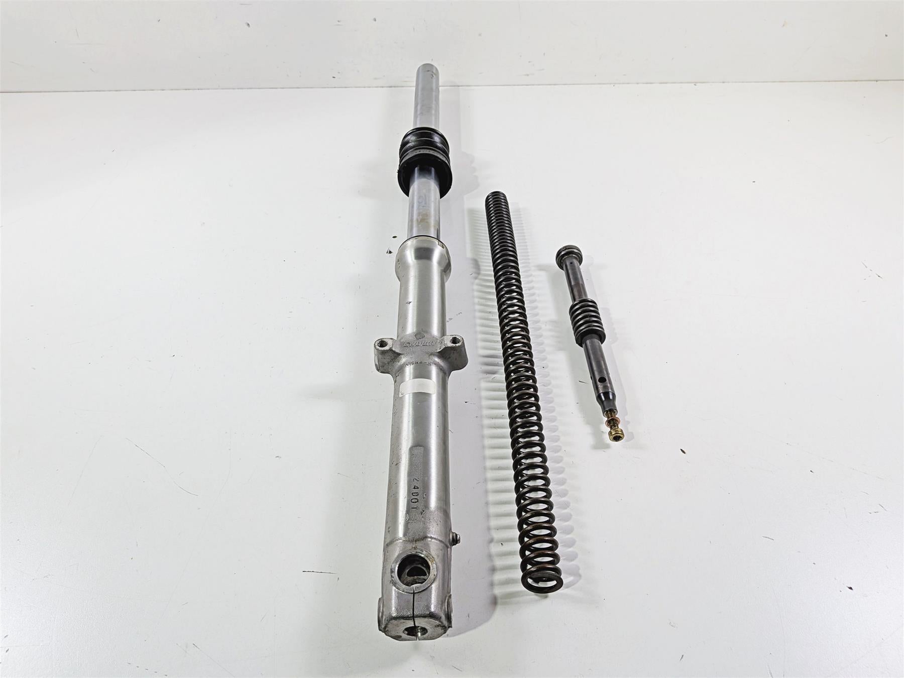 2002 Harley Davidson XLH883 Sportster Right Front Fork - For Parts 45900-00 {{ shop.shopifyCountryName }} - Mototech271