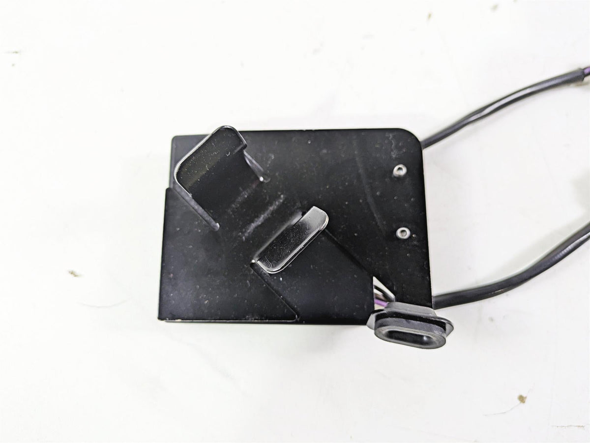 2010 Harley VRSCF Muscle Rod Blinker Turn Signal Module 69457-09 {{ shop.shopifyCountryName }} - Mototech271