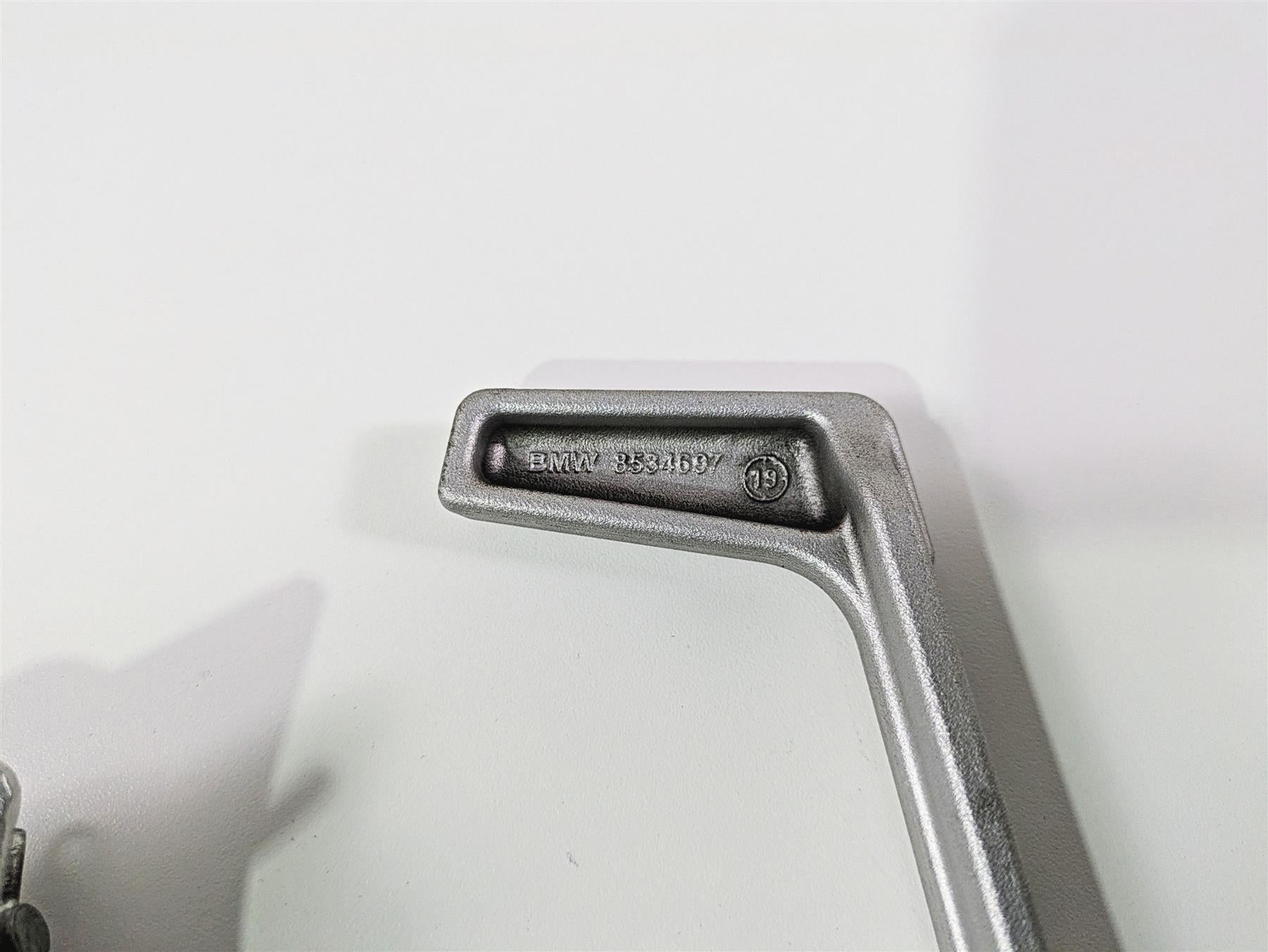 2019 BMW R1250RT K52 Brake Pedal + Footpeg Mount 35218534746 {{ shop.shopifyCountryName }} - Mototech271