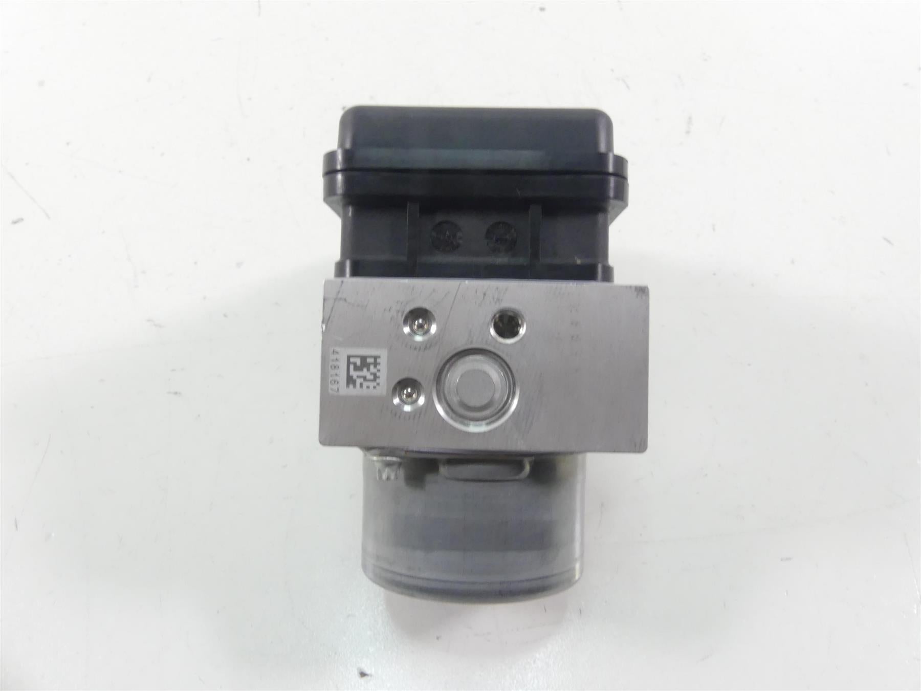2022 Yamaha MT09 FZ09 Abs Brake Pump Pressure Module B7N-85930-09-00 {{ shop.shopifyCountryName }} - Mototech271