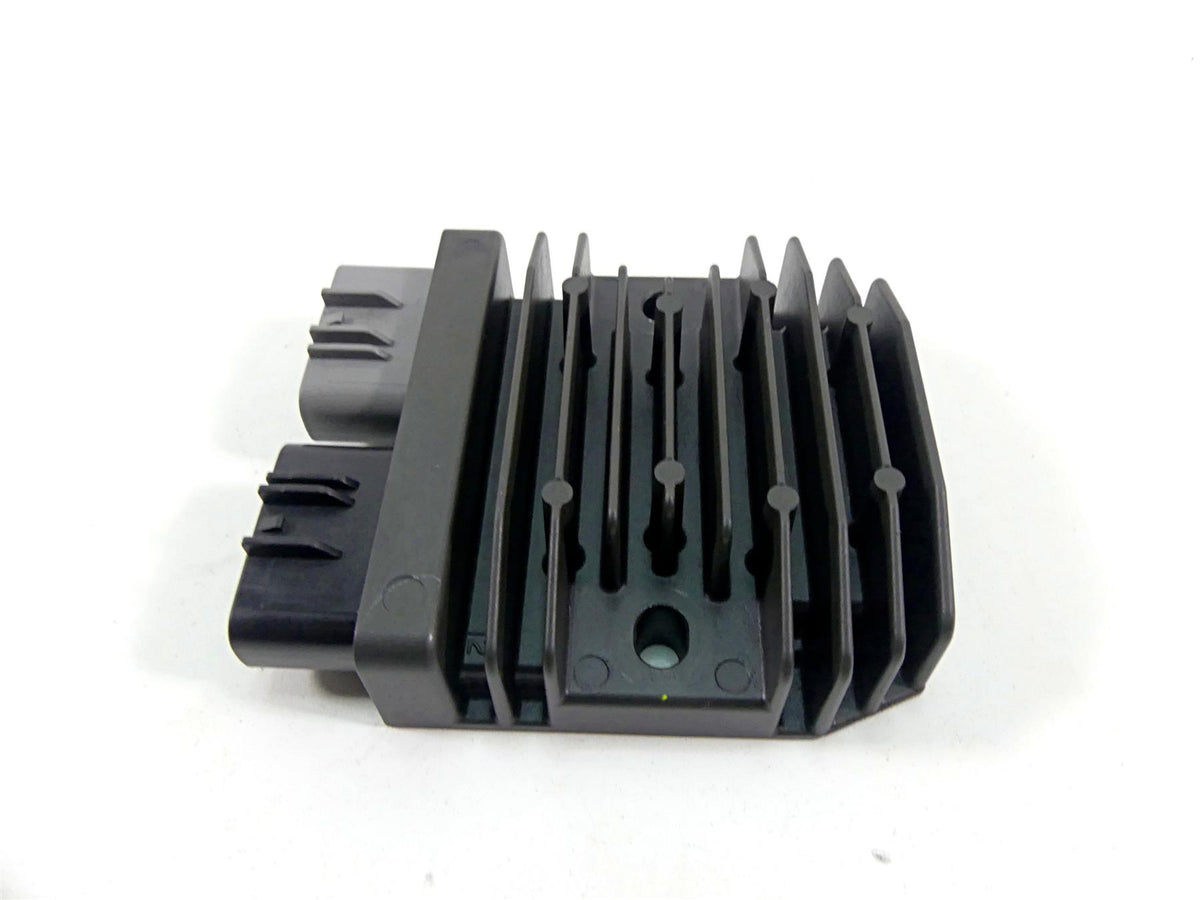 2012 Yamaha VMX17 VMAX 1700 Rectifier Voltage Regulator 1D7-81960-00-00 FH020AA {{ shop.shopifyCountryName }} - Mototech271