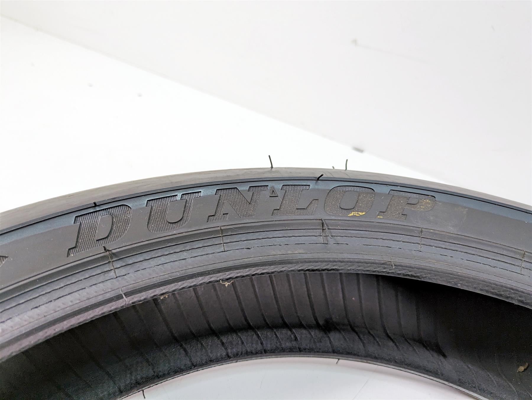 Used Front Motorcycle Tire Dunlop Sportmax Q4 120/70R17 45233176 {{ shop.shopifyCountryName }} - Mototech271