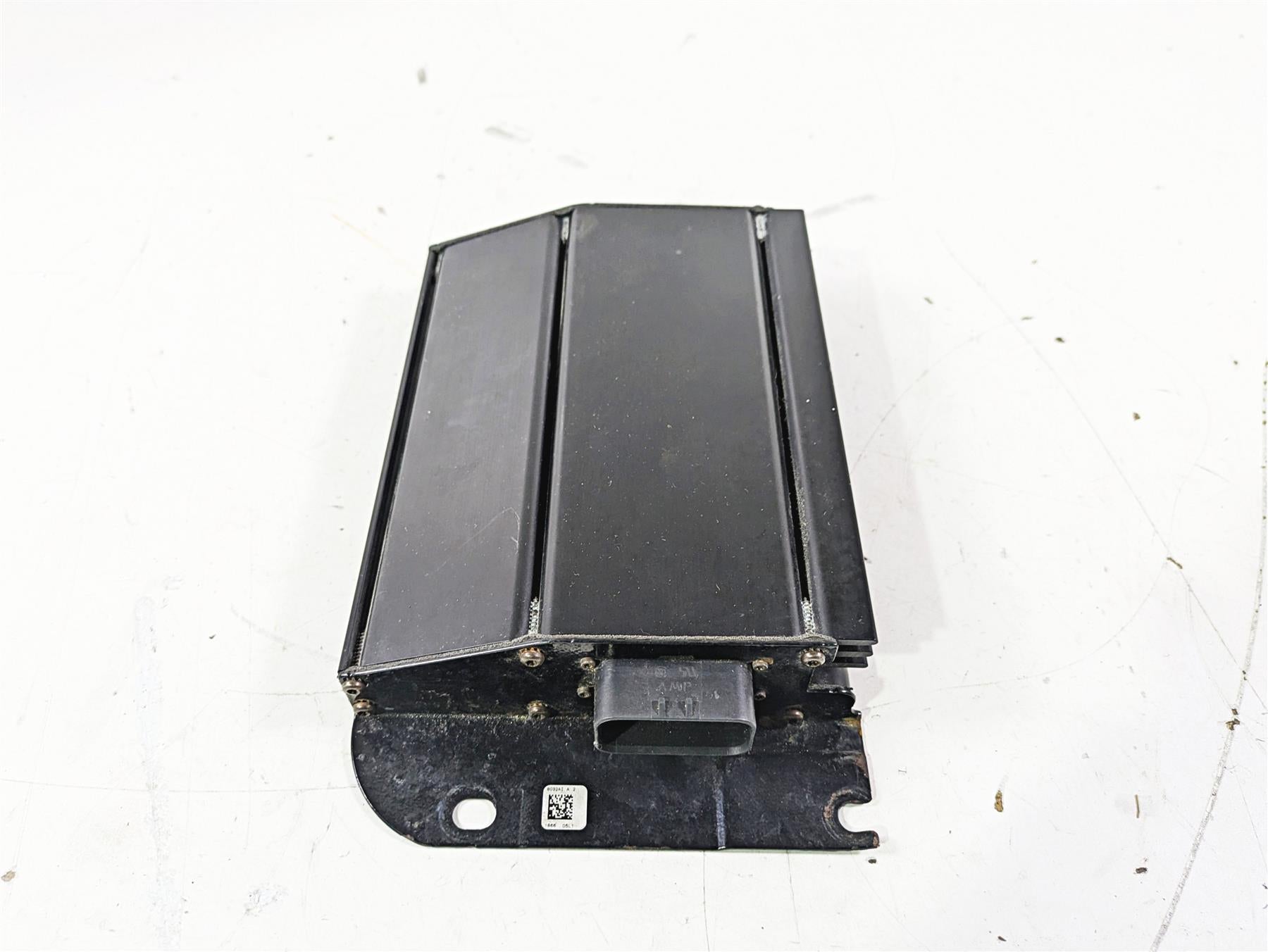 2007 Harley Touring FLHTCU SE CVO E-Glide Harman Kardon Amplifier Amp 76192-06A {{ shop.shopifyCountryName }} - Mototech271