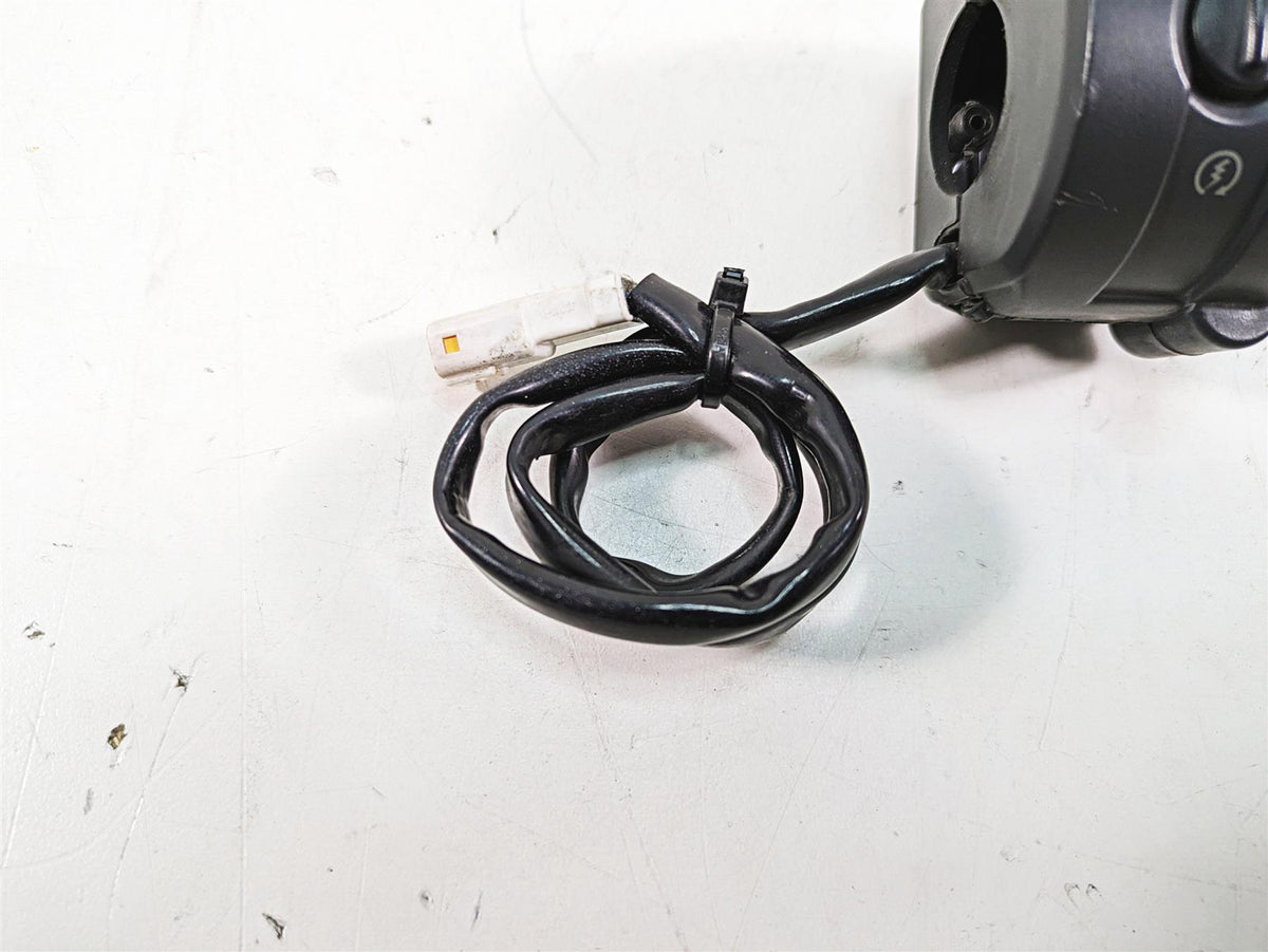 2016 Ducati Panigale 1299 S Right Hand Start Kill Control Switch 65010093I {{ shop.shopifyCountryName }} - Mototech271