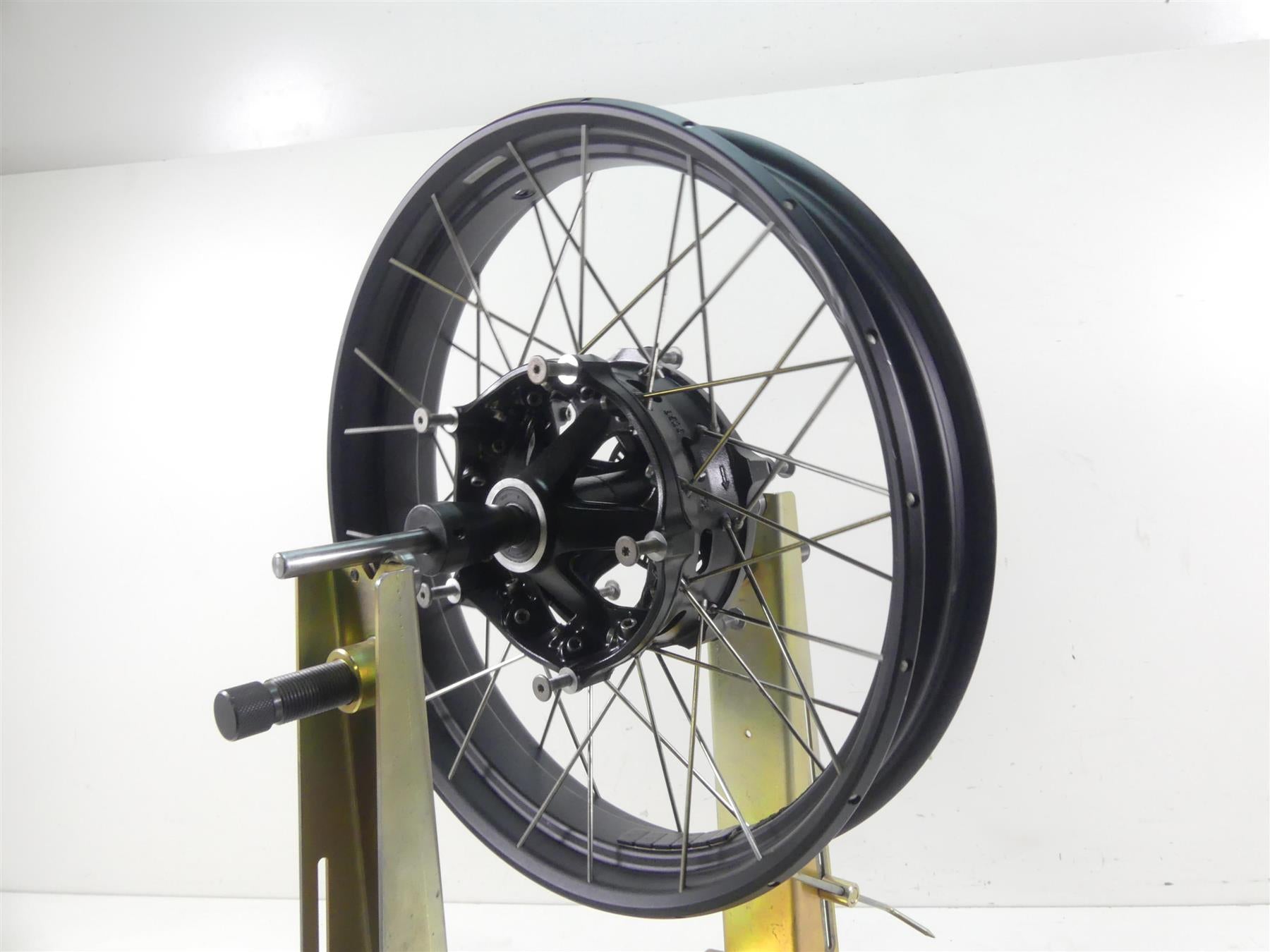 2017 BMW R1200GS GSW K50 Front 19x3 Spoke Wheel Rim 36318528530 36318528529 {{ shop.shopifyCountryName }} - Mototech271