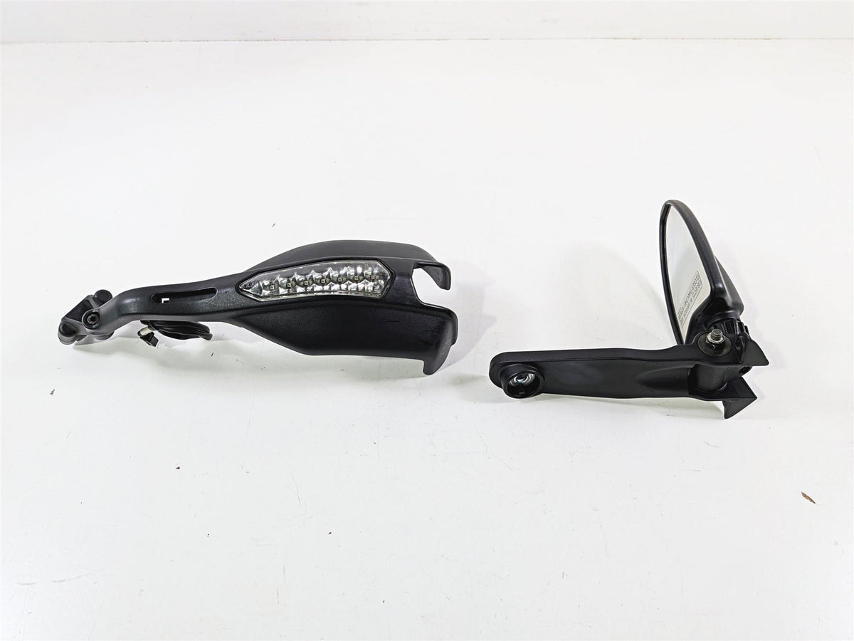 2009 Ducati Hypermotard 1100 S Right Hand Control Switch Start Stop 65010071A-Mototech271