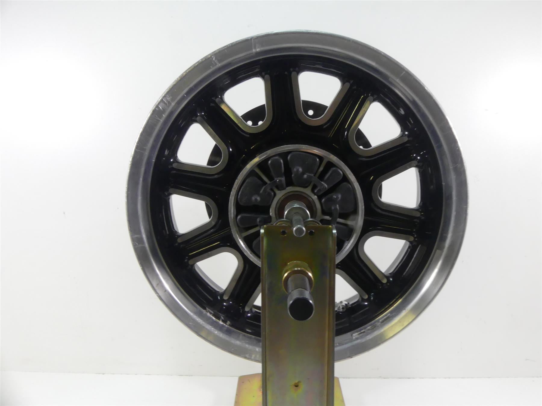 2016 Indian Chieftain Dark Horse Straight Rear Cast Wheel Rim 16x5 1522506 {{ shop.shopifyCountryName }} - Mototech271