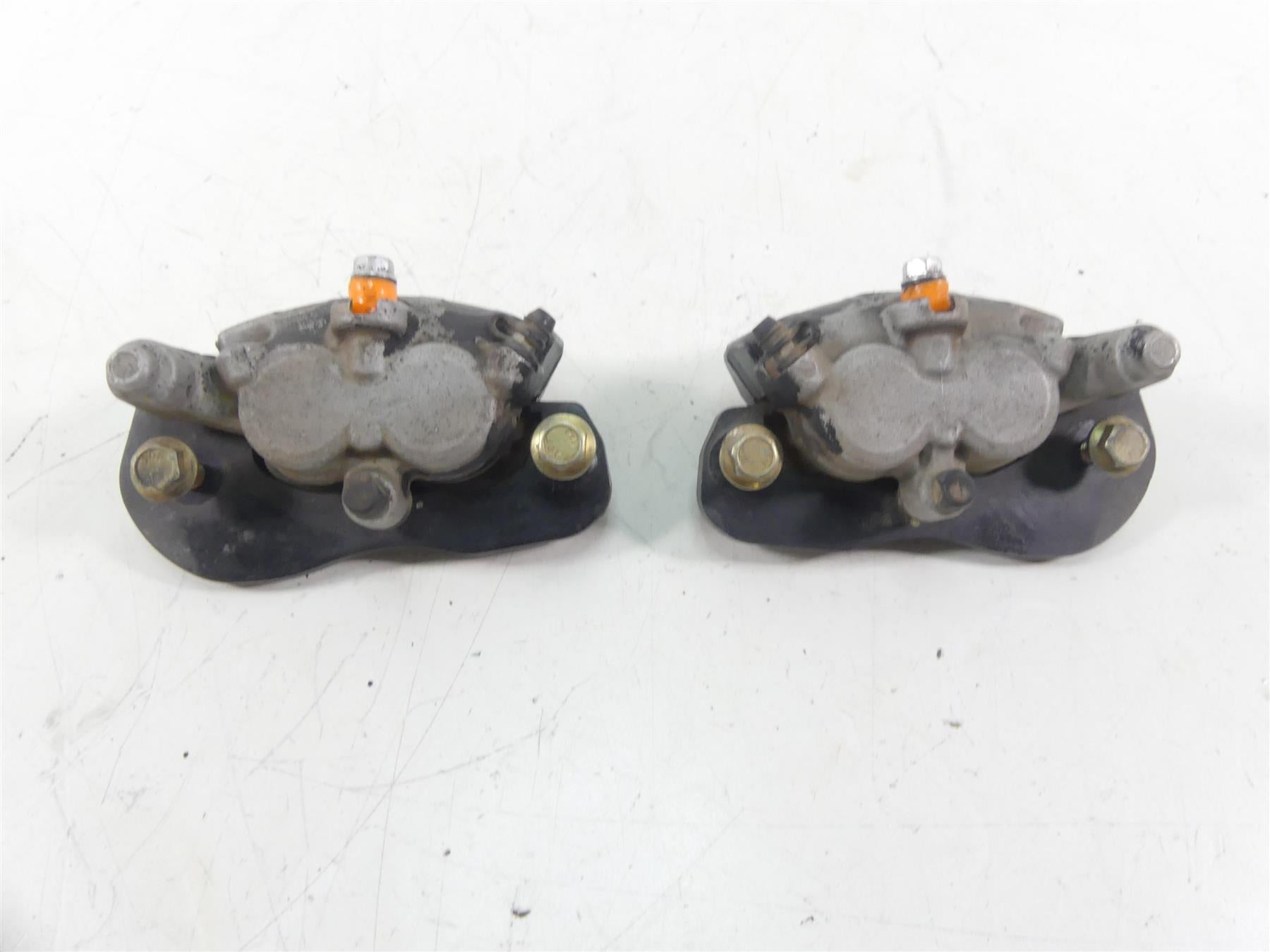 2017 Can Am Maverick X3 XDS Turbo R Rear Brake Caliper Set 705601514 705601515 {{ shop.shopifyCountryName }} - Mototech271
