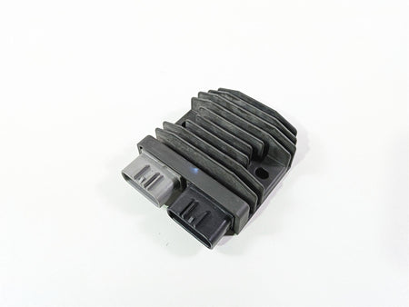 2024 Triumph Tiger 900 GT Rectifier Voltage Regulator FH027AA T1300675 {{ shop.shopifyCountryName }} - Mototech271