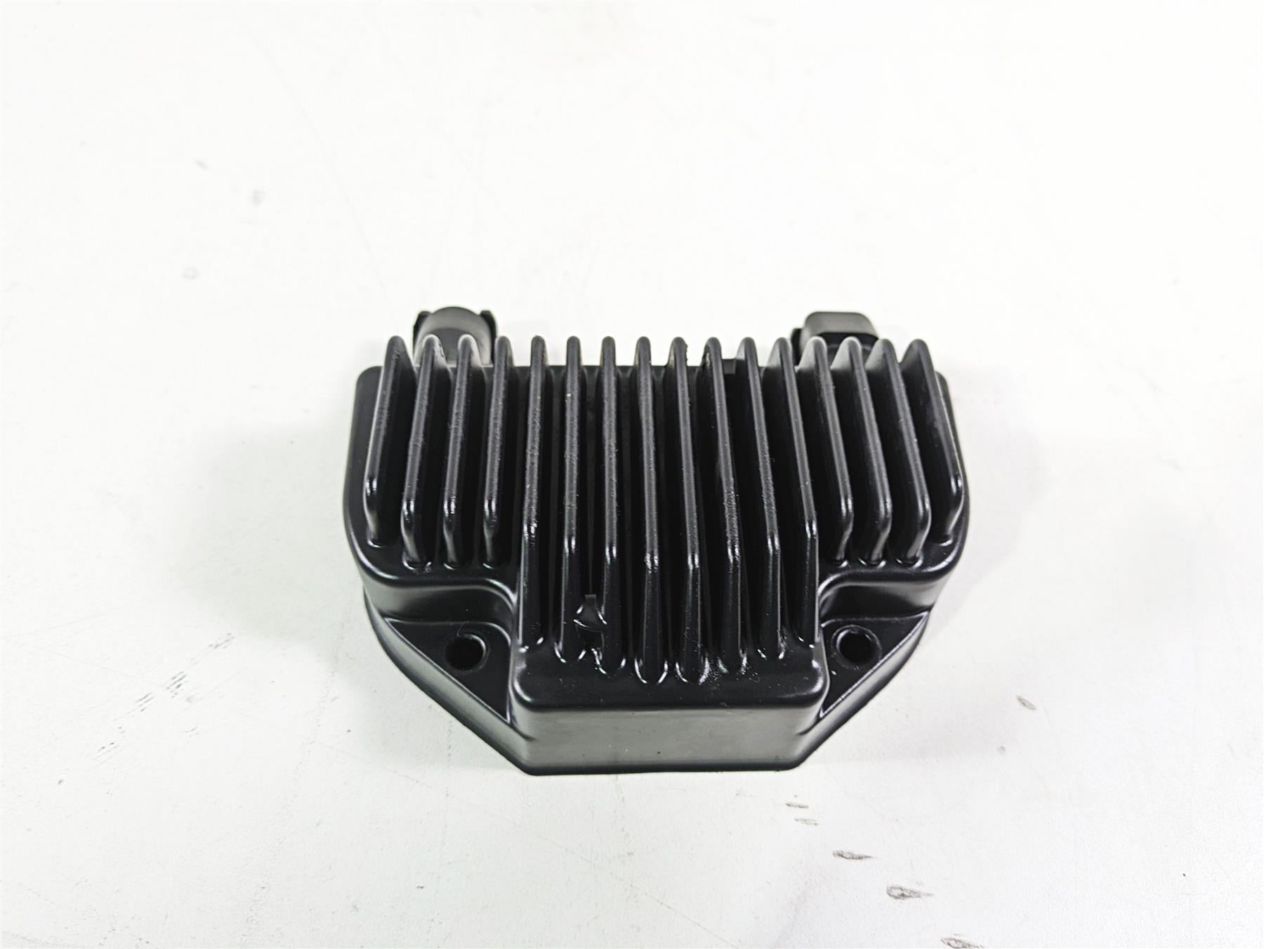 2017 Harley Dyna FXDB Street Bob Rectifier Voltage Regulator 74631-08A {{ shop.shopifyCountryName }} - Mototech271