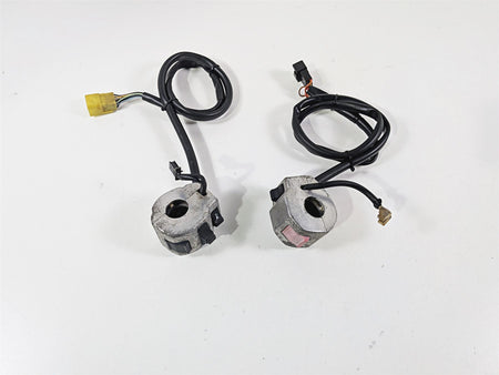 2001 Suzuki VZ800 Marauder Hand Control Switch Set 37200-48E30 37400-48E10 {{ shop.shopifyCountryName }} - Mototech271