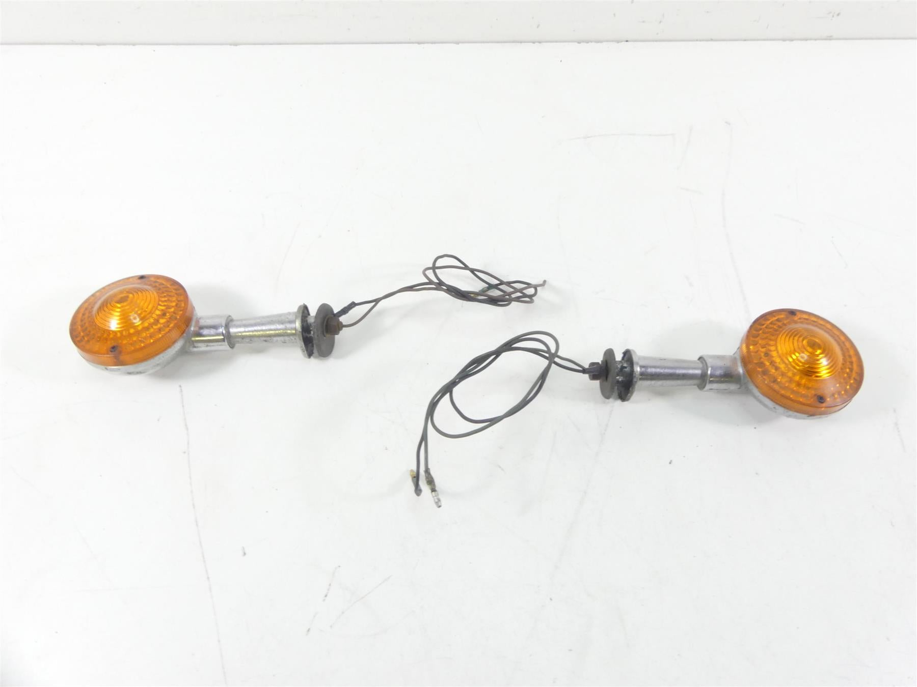 1978 Yamaha XS650 SE Special Rear Blinker Turn Signal Set 1E5-83330-20-93 {{ shop.shopifyCountryName }} - Mototech271